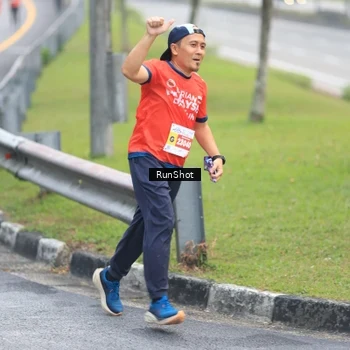 Runner Photo 7021149