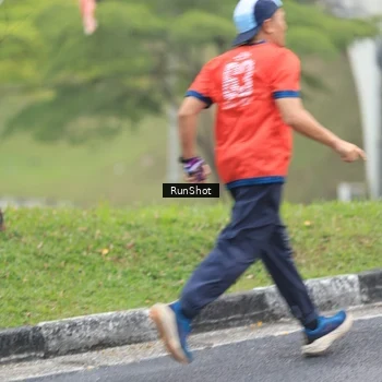 Runner Photo 7021157