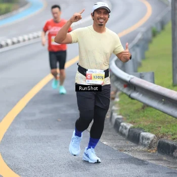 Runner Photo 7021172