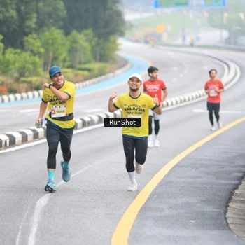 Runner Photo 7021198