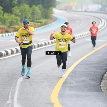 Runner Photo 7021199