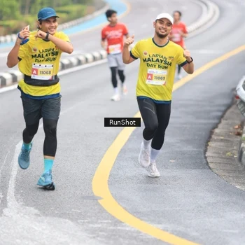 Runner Photo 7021212
