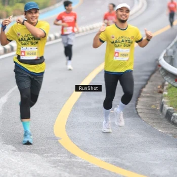 Runner Photo 7021217