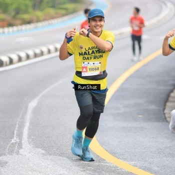 Runner Photo 7021219