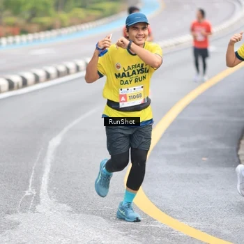 Runner Photo 7021223