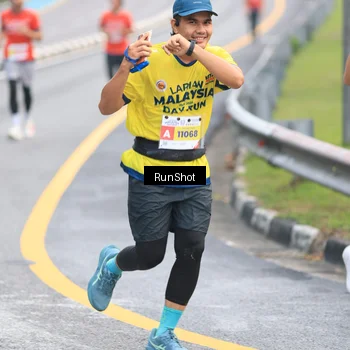 Runner Photo 7021236