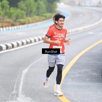 Runner Photo 7021247