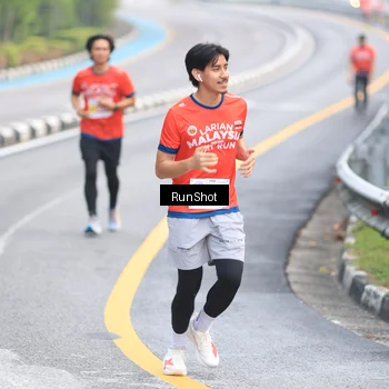 Runner Photo 7021250