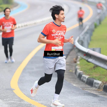 Runner Photo 7021256