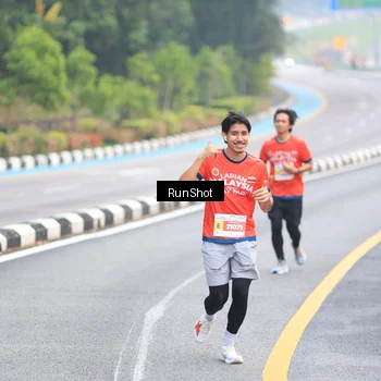 Runner Photo 7021260