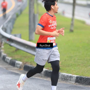 Runner Photo 7021261