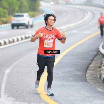 Runner Photo 7021283