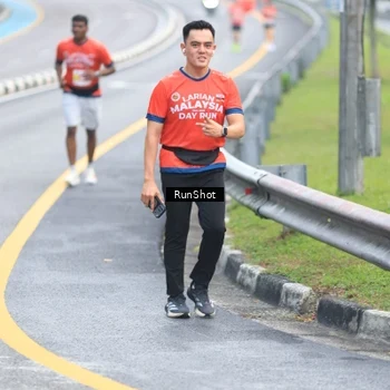 Runner Photo 7021297