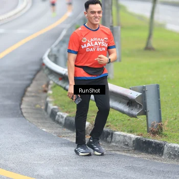 Runner Photo 7021305