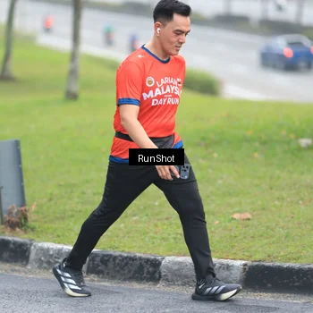 Runner Photo 7021312