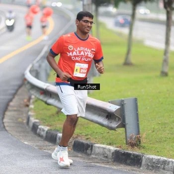 Runner Photo 7021316