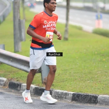 Runner Photo 7021322