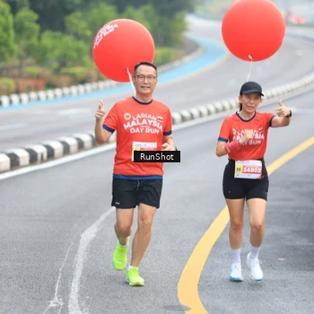 Runner Photo 7021331