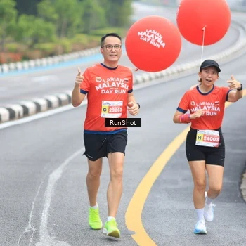 Runner Photo 7021333