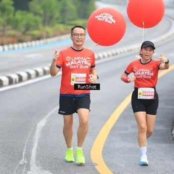 Runner Photo 7021337