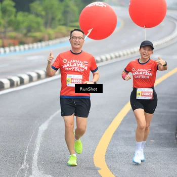 Runner Photo 7021339