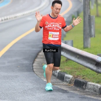 Runner Photo 7021346