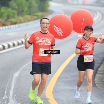 Runner Photo 7021347