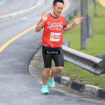 Runner Photo 7021356
