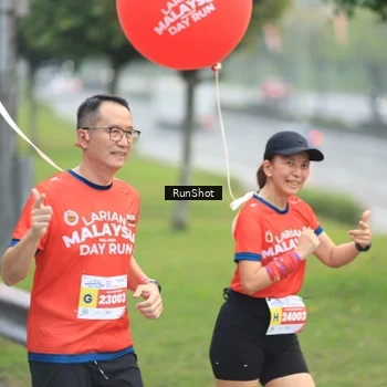 Runner Photo 7021361