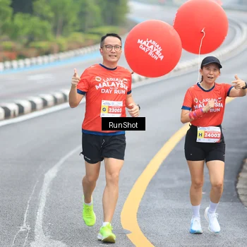 Runner Photo 7021365