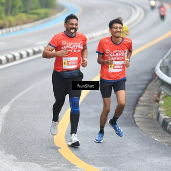 Runner Photo 7021374