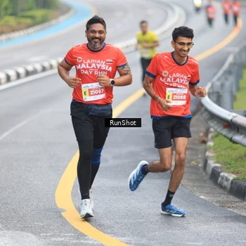 Runner Photo 7021382