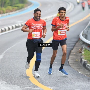 Runner Photo 7021383