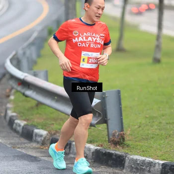 Runner Photo 7021395
