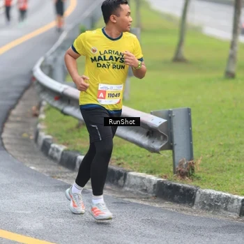 Runner Photo 7021411