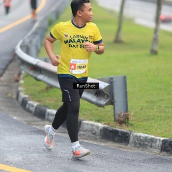 Runner Photo 7021413