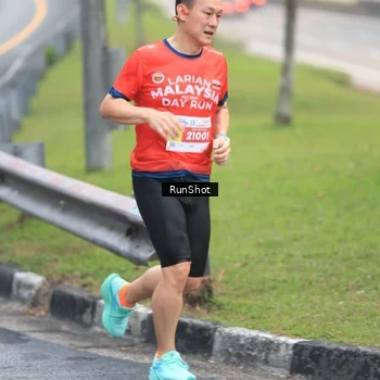Runner Photo 7021417