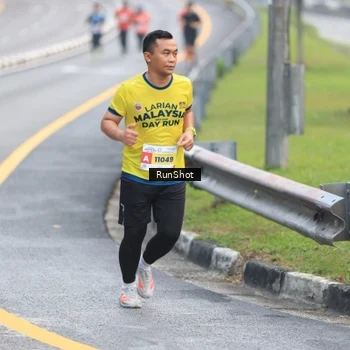 Runner Photo 7021418