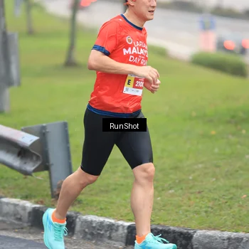 Runner Photo 7021439