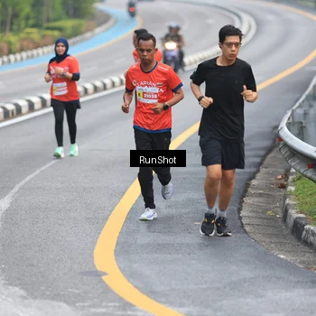 Runner Photo 7021440