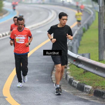 Runner Photo 7021442