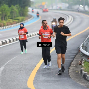 Runner Photo 7021453