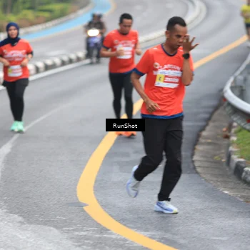 Runner Photo 7021457