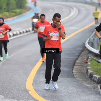 Runner Photo 7021470