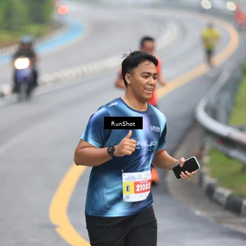 Runner Photo 7021497