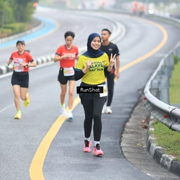 Runner Photo 7021519