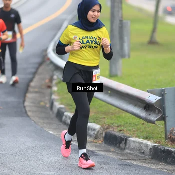 Runner Photo 7021539