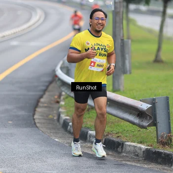 Runner Photo 7021540