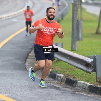 Runner Photo 7021557