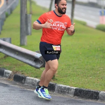 Runner Photo 7021560